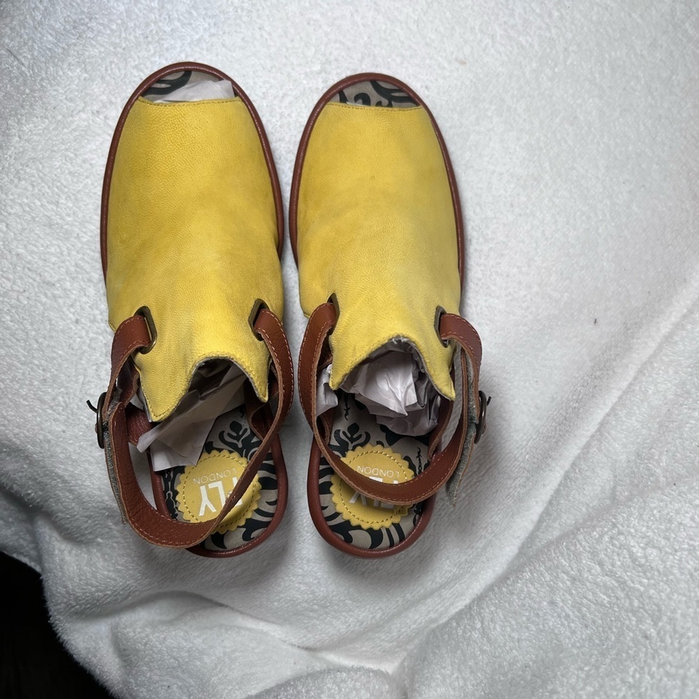 FLY London - Leather heeled sandals - Wena - Burnt yellow -EU38w USA 7  7.5 - Picture 10 of 12